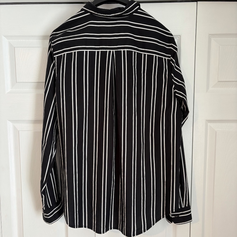 TALL Old Navy Button Up Shirt NWOT - Picture 4 of 10